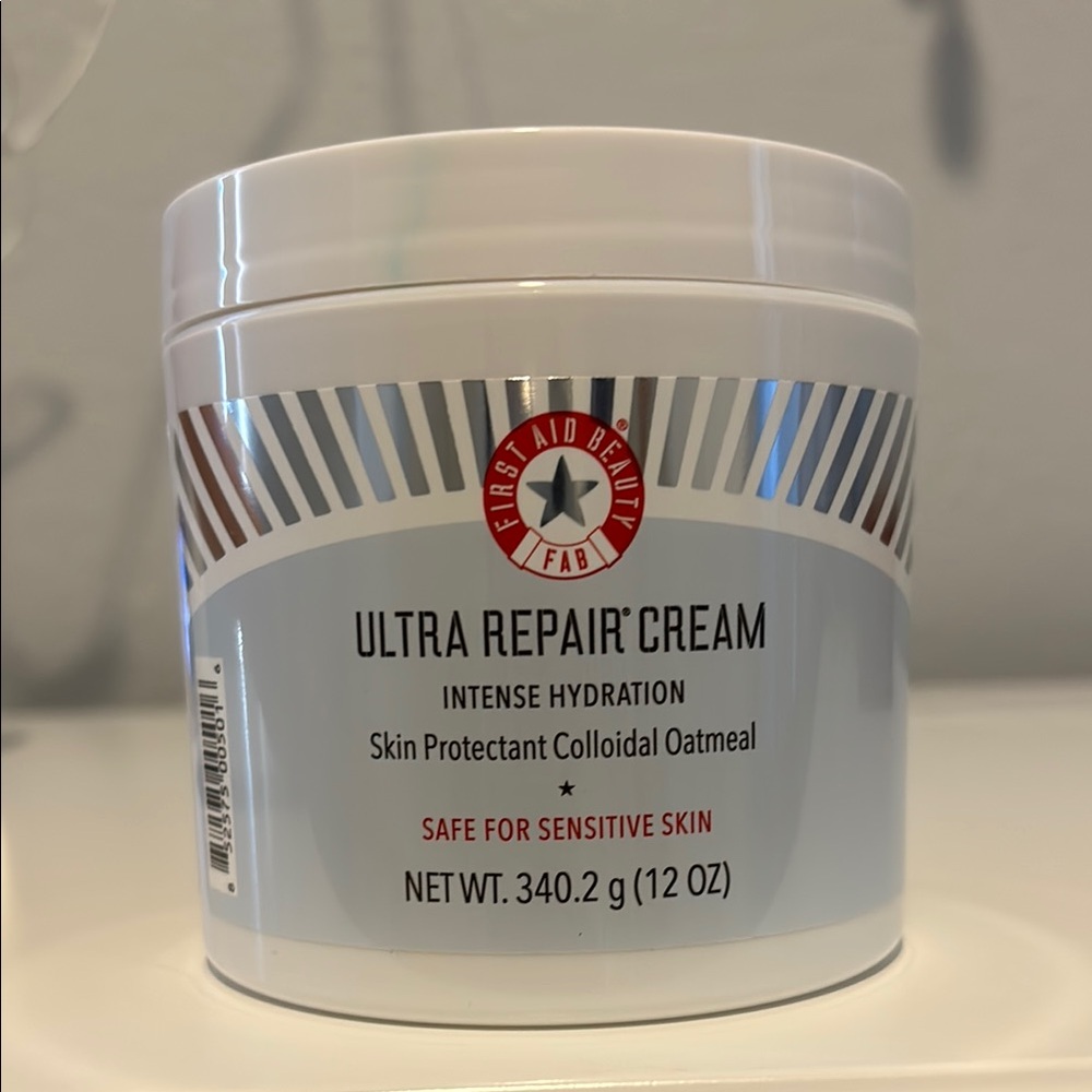 First Aid Beauty Ultra Repair Cream